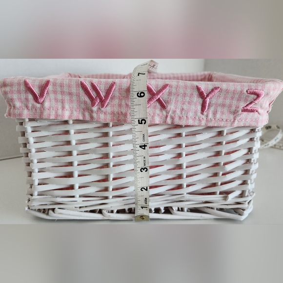 white wicker baskets with pink liner Storage Organizer Set Of 3 - Picture 8 of 16